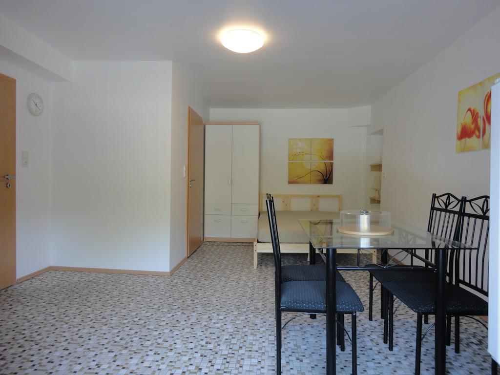 Haus Wangen Studio Burg Reuland Chambre photo